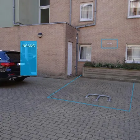 Near & Marina Nieuport